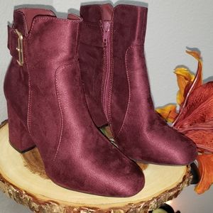 Booties Burgundy